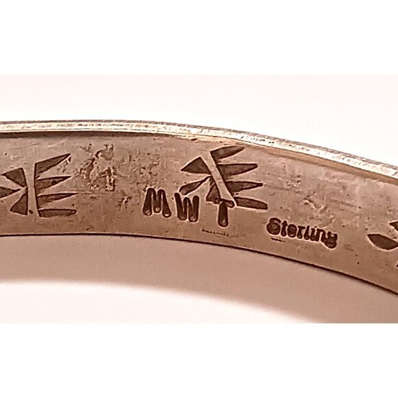 Vintage Navajo Hand Stamped Cuff signed "MWT" 25.5g (1201) - Picture 3 of 8
